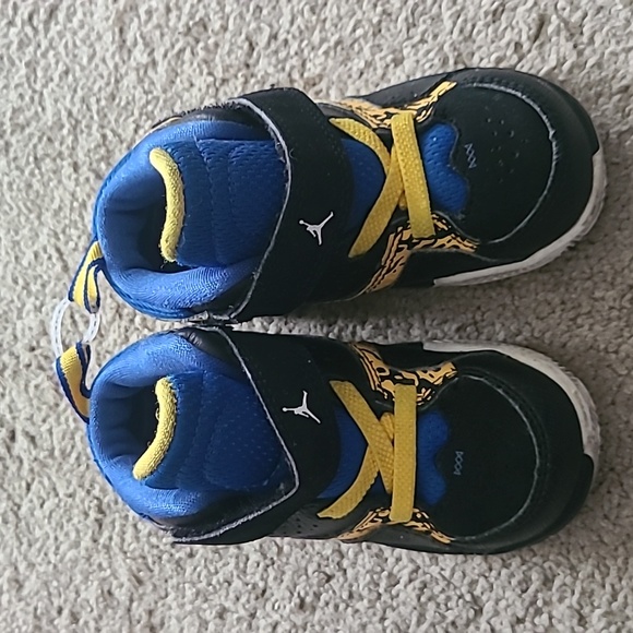 Black yellow and blue 6c Jordans - Picture 1 of 4